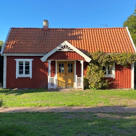Bo I Egen Stuga Pa Haerlig Oelandsgard Köpingsvik المظهر الخارجي الصورة