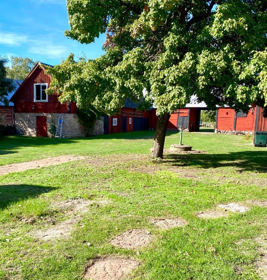 Bo I Egen Stuga Pa Haerlig Oelandsgard Köpingsvik المظهر الخارجي الصورة