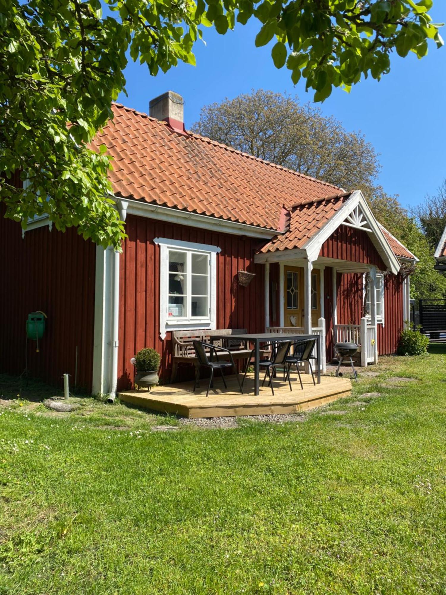 Bo I Egen Stuga Pa Haerlig Oelandsgard Köpingsvik المظهر الخارجي الصورة